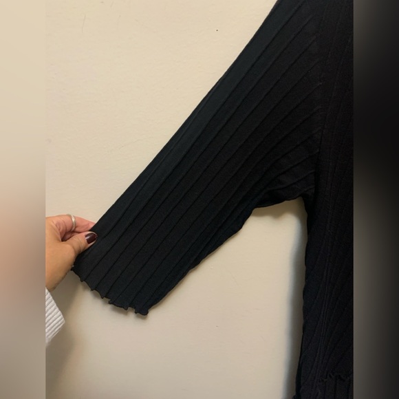 FOCUS Ribbed Pocket Top - Black - Picture 4 of 7